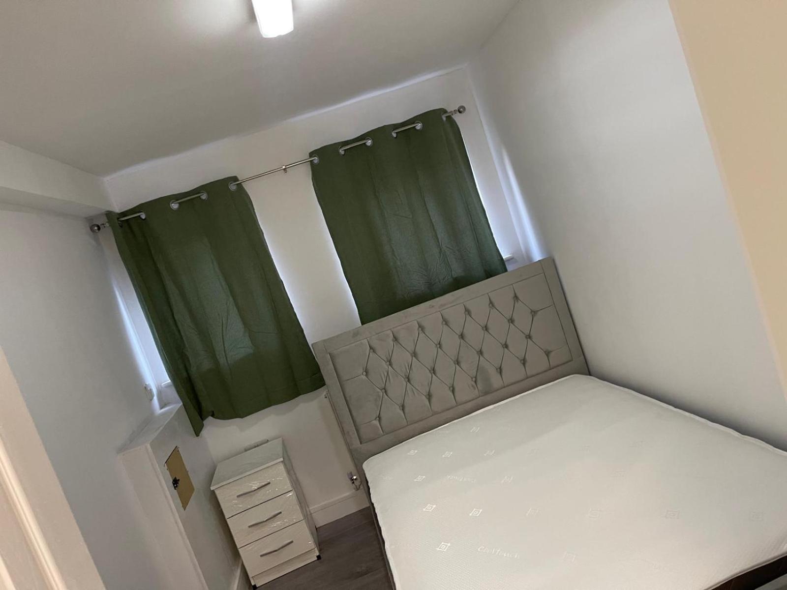 Gasthof En-suite Cozy Double Bedroom *