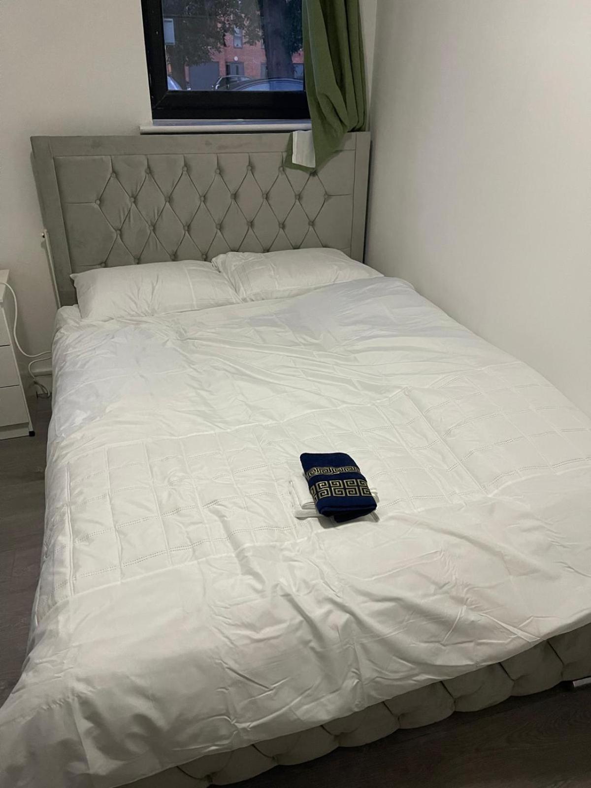 En-suite Cozy Double Bedroom Affittacamere Londra