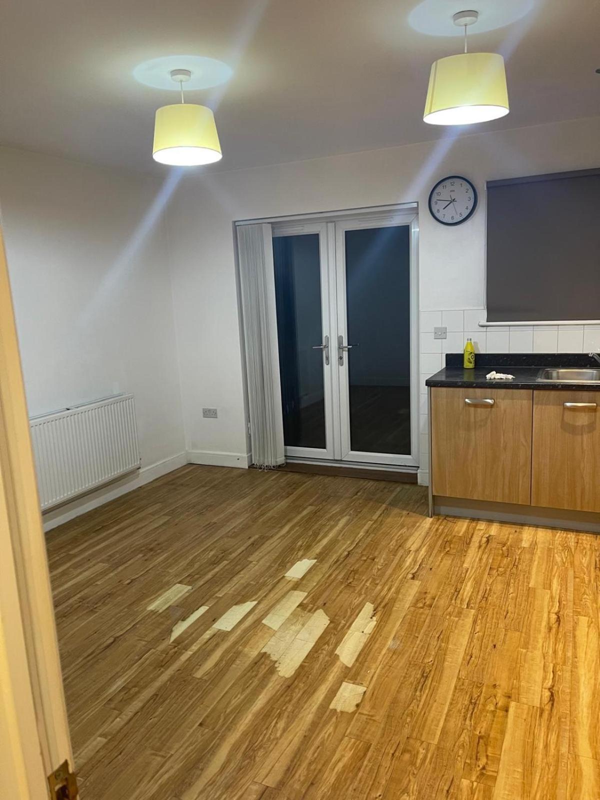 En-suite Cozy Double Bedroom Londra