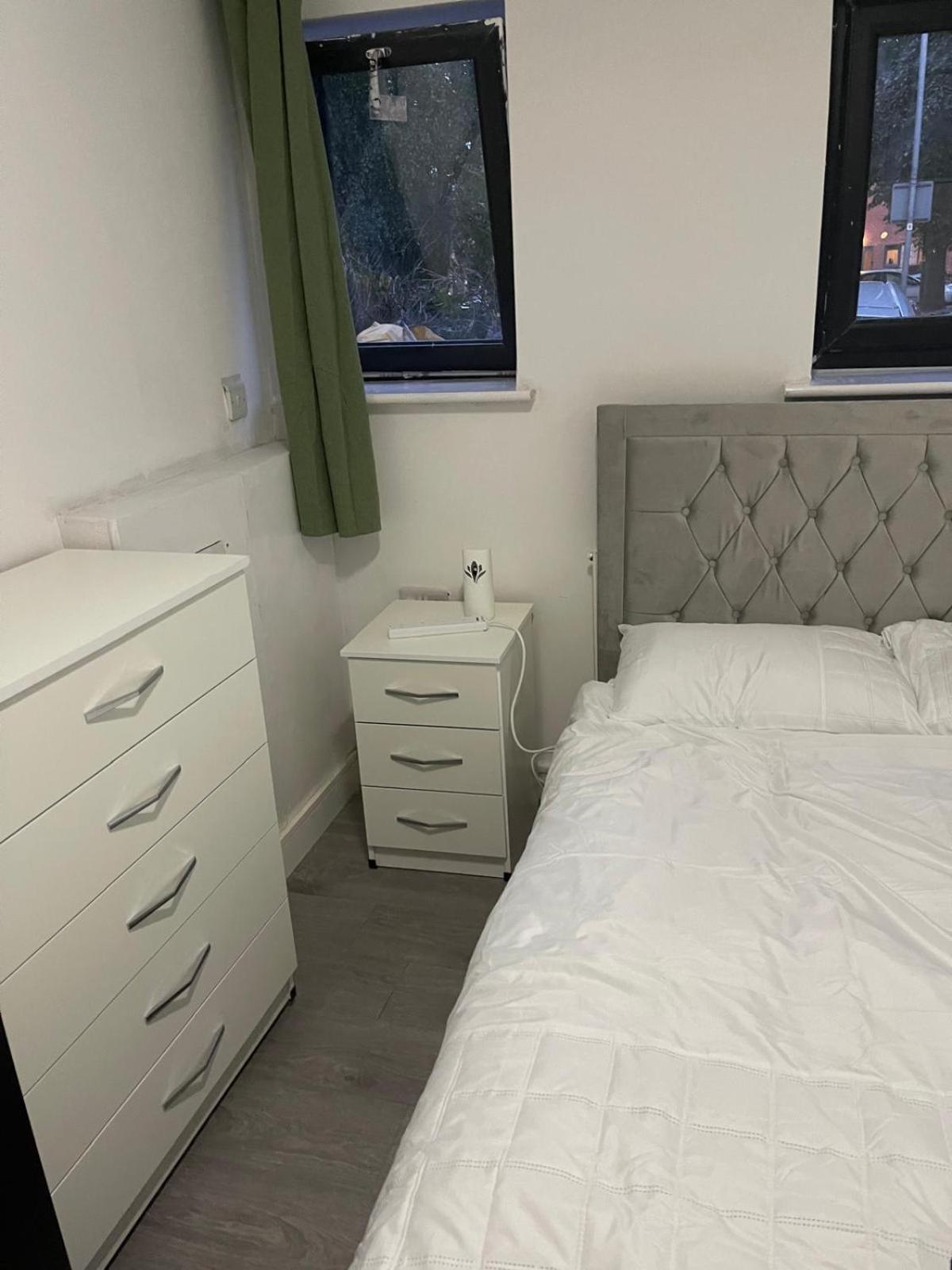 En-suite Cozy Double Bedroom Affittacamere *