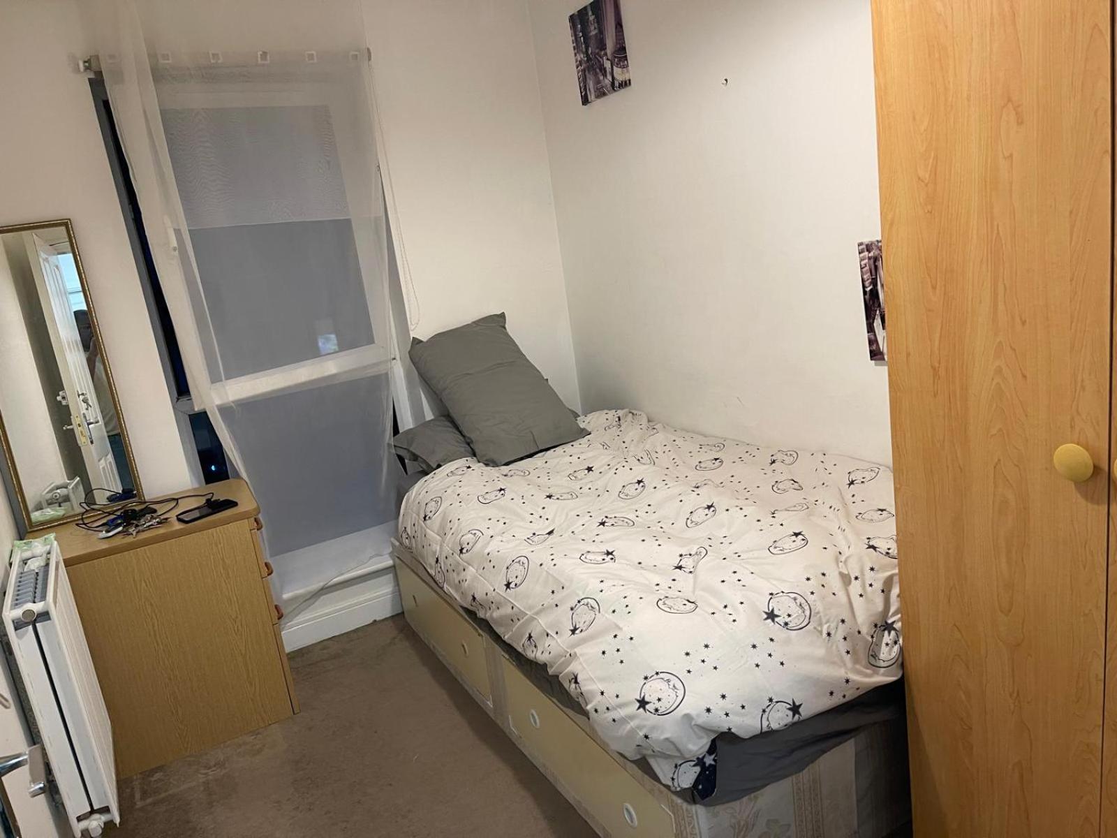 En-suite Cozy Double Bedroom