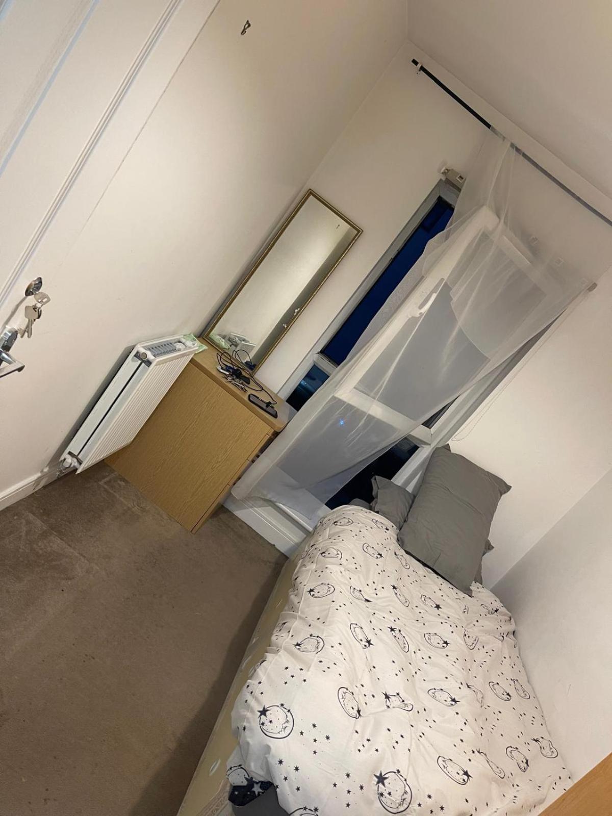 En-suite Cozy Double Bedroom Affittacamere *